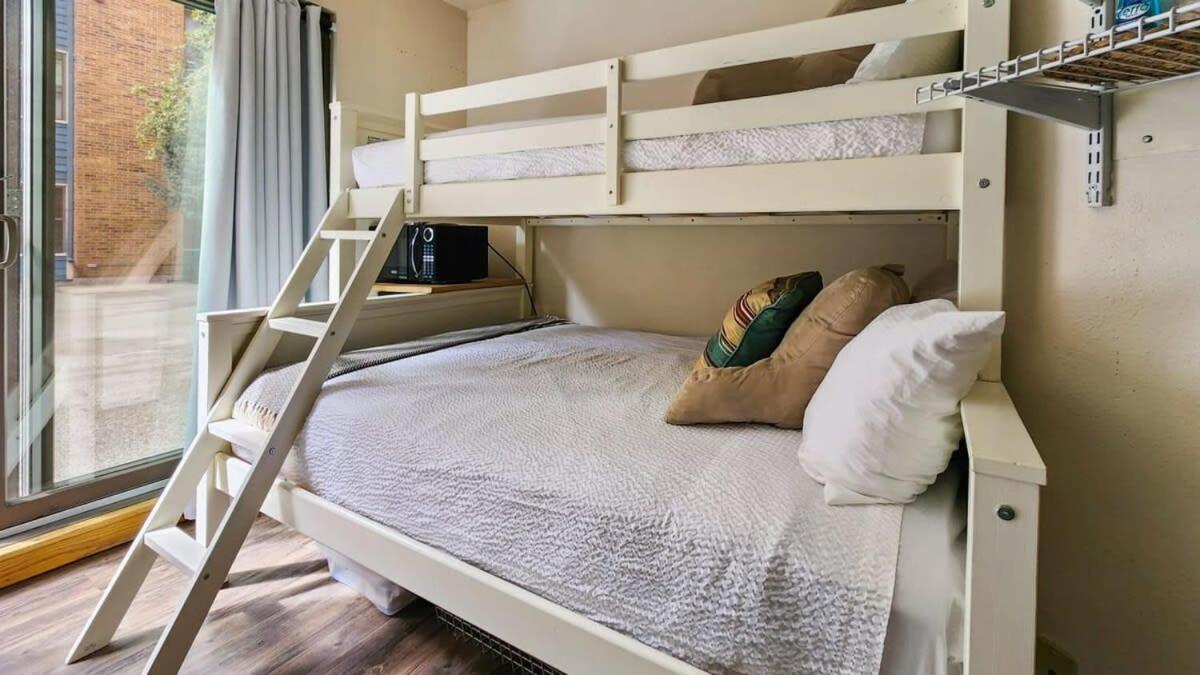 Cozy Studio With Shared Pool -3 Min To Ski Lift Breckenridge Exteriör bild
